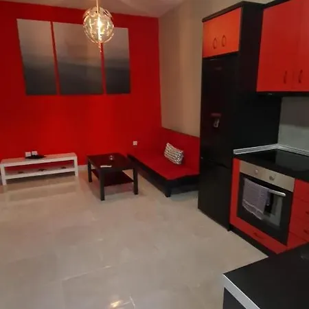 House To Mavrovouni Square Apartment *