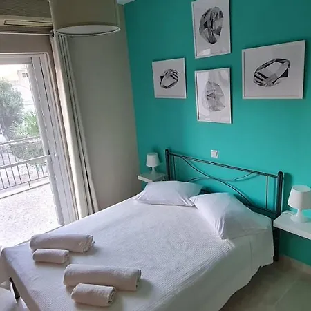 Apartment House To Mavrovouni Square