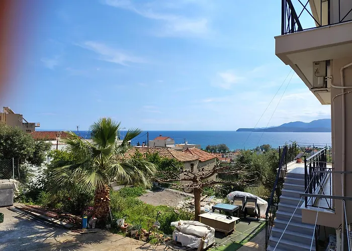 House To Mavrovouni Square *